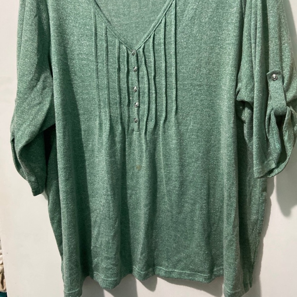 Lightweight summer sweater in EUC